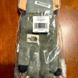 *NWT* Mens North Face Gloves